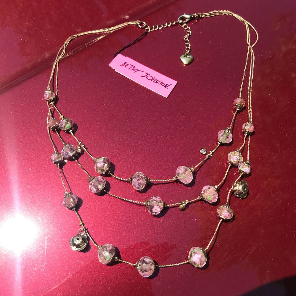 Gorgeous multi strand Betsey Johnson necklace NWT!